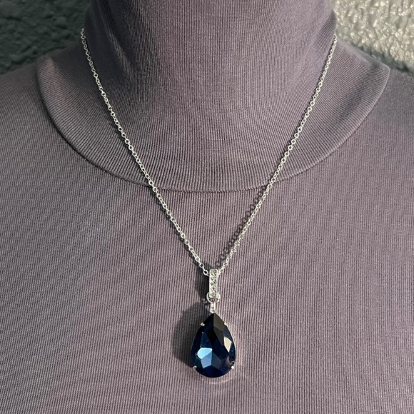 Peaky Blinders Grace Shelby Teardrop Sapphire Necklace, Handmade Replica - Picture 6 of 15
